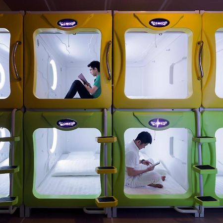 Pod Labo Capsule hotel Chua-lien Exteriér fotografie